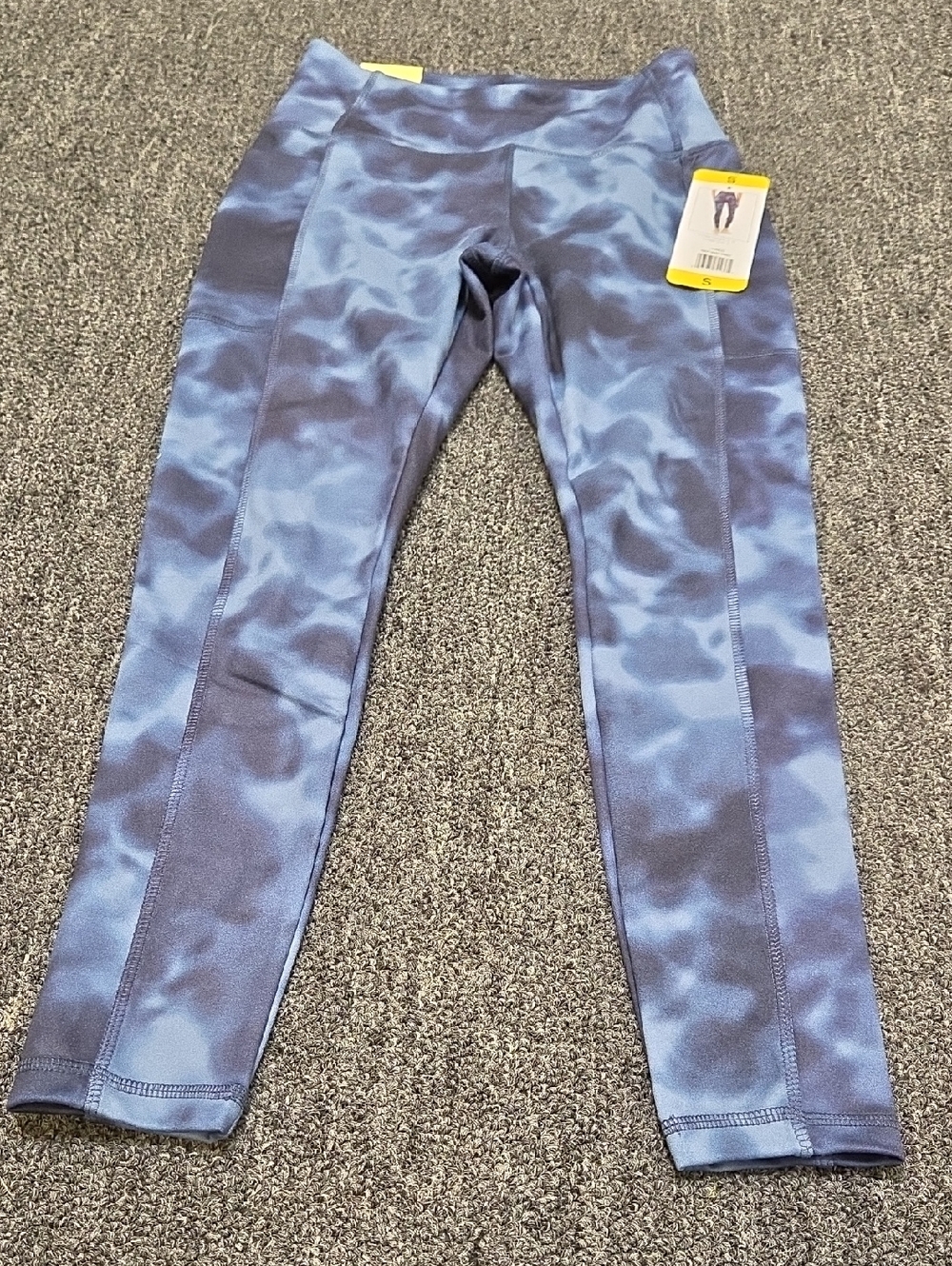 (#1) Danskin Blue Camo Active Leggings